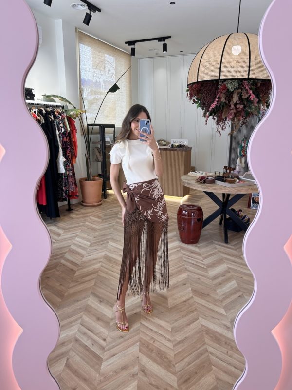 Falda Pantalón Flecos Bordado Floral Chocolate - Imagen 2