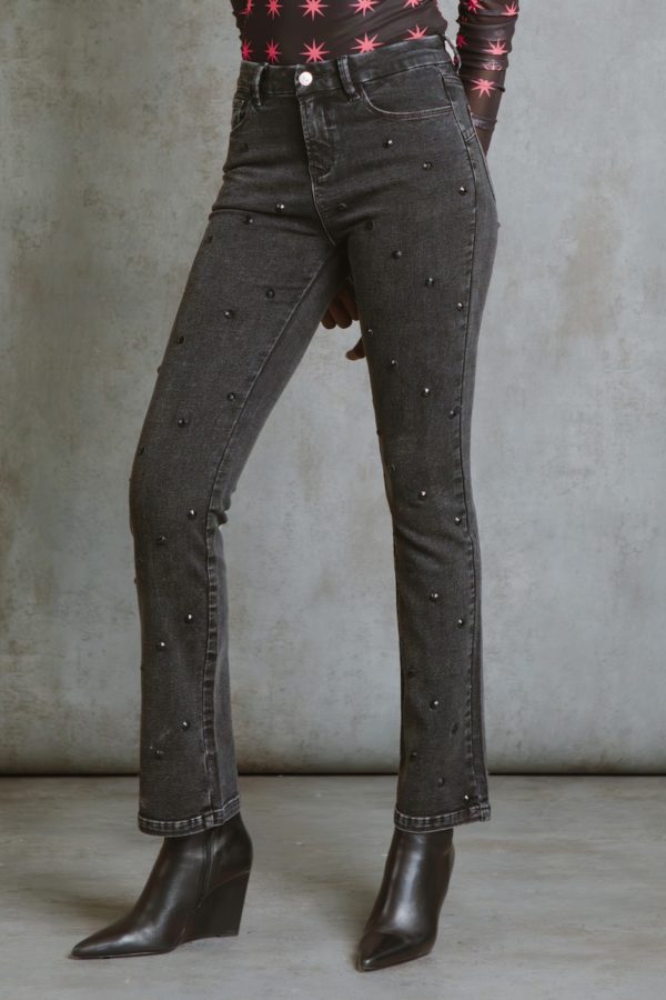 Jeans Flare Aplicaciones Piedras Ónix