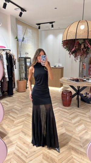 Vestido Largo Tul Cuello Halter Negro