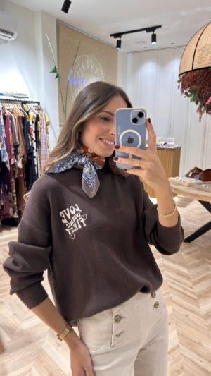 Suéter "Love Yourself First" Chocolate