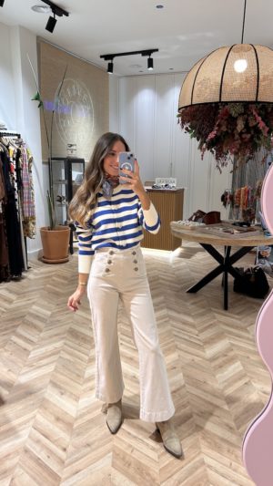 Jeans Straight Detalle Botones Beige