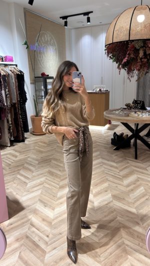 Jeans Straight Cinturón Pañuelo