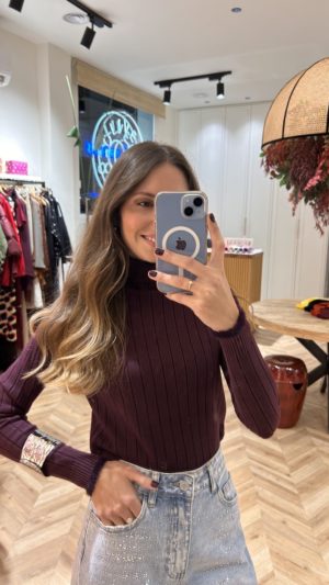 Suetér Canalé Ribete Pelo Berenjena