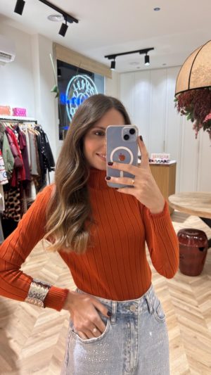 Suéter Canalé Ribete Pelo Caldera