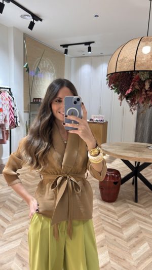 Chaqueta Plisada Lazada