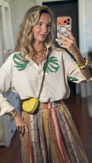 Camisa Palmeras Bordadas